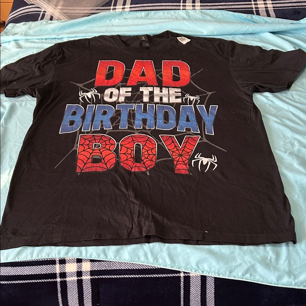 Gildan Black 'Dad of the Birthday Boy' Tee size large nwot